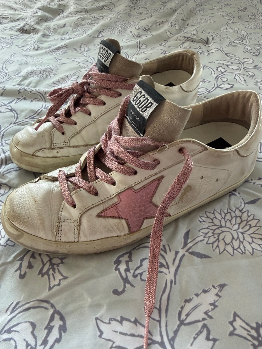 Authentic Golden Goose White Leather Sneakers with Pink Star and Pink Laces